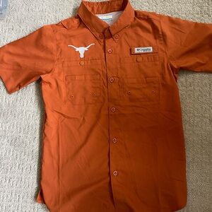 University of Texas longhorns Columbia fishing shirt, boys size M 10/12
